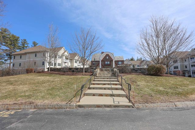 160 Daniel Webster Hwy Apt 201, Nashua, NH 03060