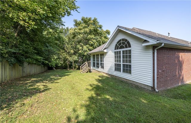 5033 Stepney Court, Fayetteville, AR 72704