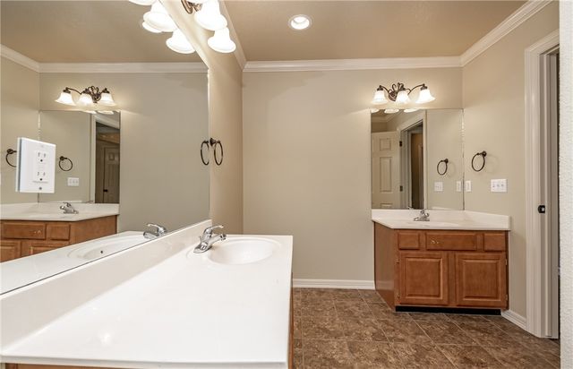 5033 Stepney Court, Fayetteville, AR 72704