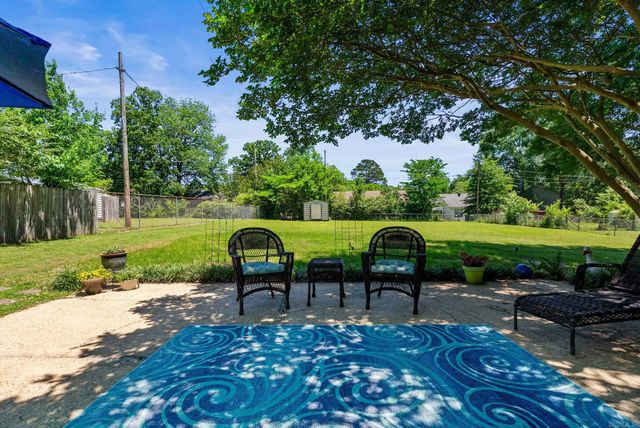 8421 Crystal Valley Cove, Little Rock, AR 72210