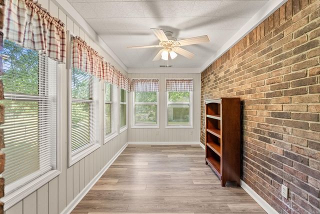 8421 Crystal Valley Cove, Little Rock, AR 72210