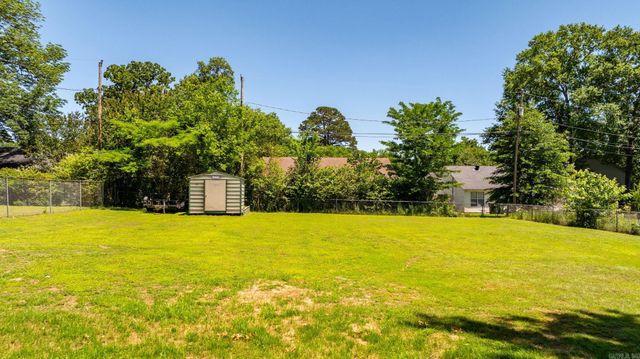 8421 Crystal Valley Cove, Little Rock, AR 72210