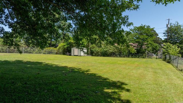 8421 Crystal Valley Cove, Little Rock, AR 72210