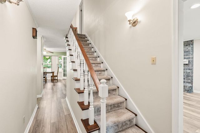8421 Crystal Valley Cove, Little Rock, AR 72210