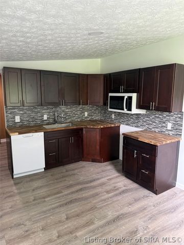 27 Chambers Street, New Albany, IN 47150