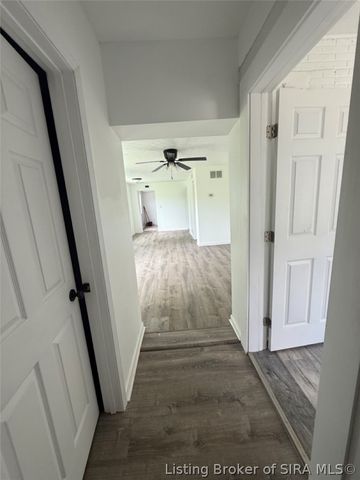 27 Chambers Street, New Albany, IN 47150