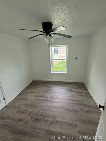 27 Chambers Street, New Albany, IN 47150