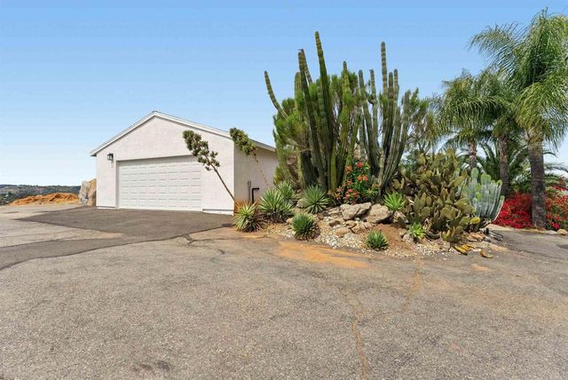 13801 Jake Road, Valley Center, CA 92082