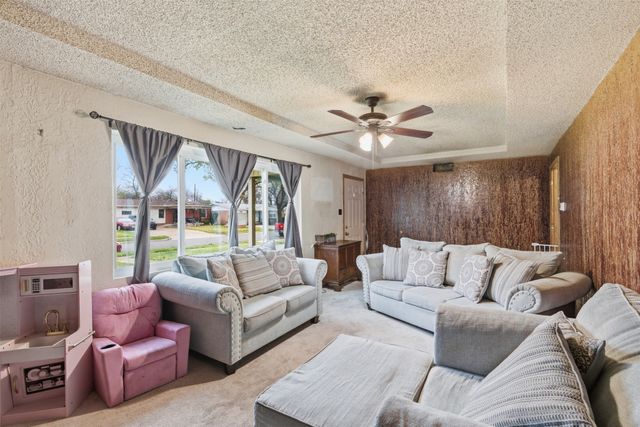 10618 Cotillion Drive, Dallas, TX 75228