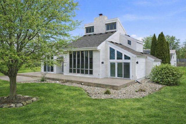 7738 N Indian Lake Drive, Scotts, MI 49088