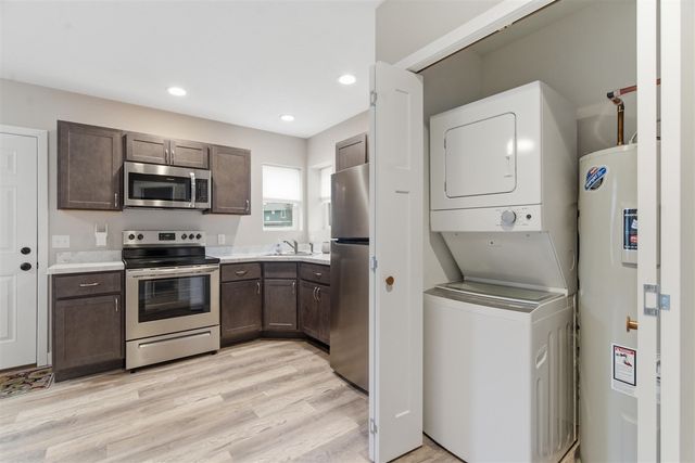 7738 N Indian Lake Drive, Scotts, MI 49088