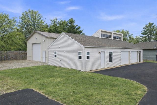 7738 N Indian Lake Drive, Scotts, MI 49088