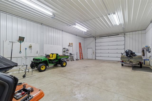 7738 N Indian Lake Drive, Scotts, MI 49088