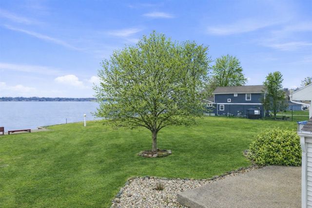 7738 N Indian Lake Drive, Scotts, MI 49088