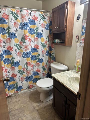 7488 Quivas Street, Denver, CO 80221