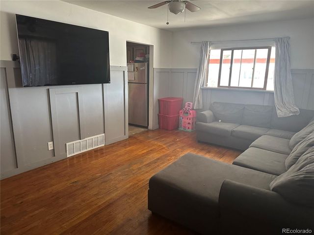 7488 Quivas Street, Denver, CO 80221