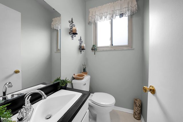 31736 William Drive, New Baltimore, MI 48047