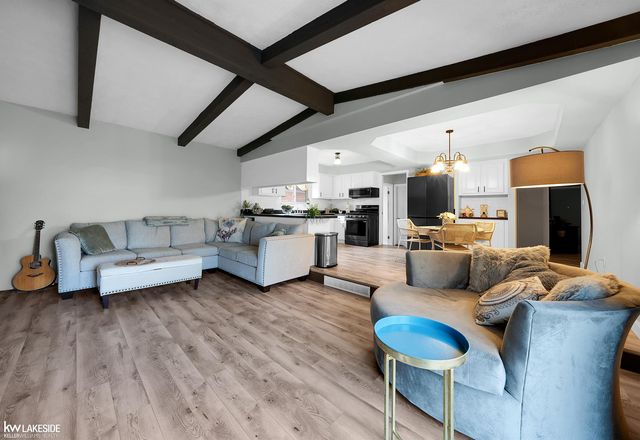 31736 William Drive, New Baltimore, MI 48047