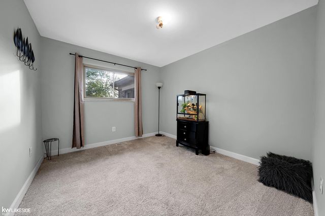 31736 William Drive, New Baltimore, MI 48047