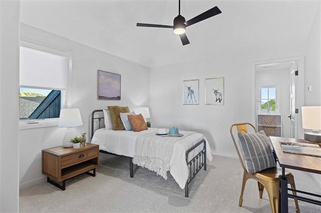 18605 Mohawk Lane, Overland Park, KS 66085