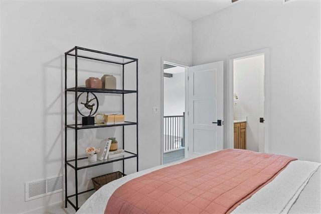 18605 Mohawk Lane, Overland Park, KS 66085