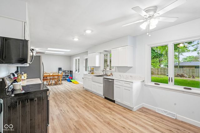 3022 San Jose, Greenwood, IN 46143