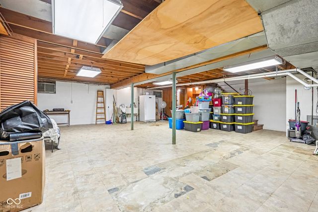 3022 San Jose, Greenwood, IN 46143