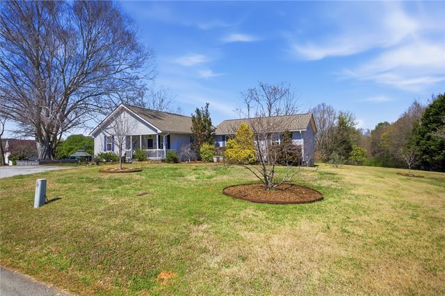 175 Burkett Road, Seneca, SC 29672