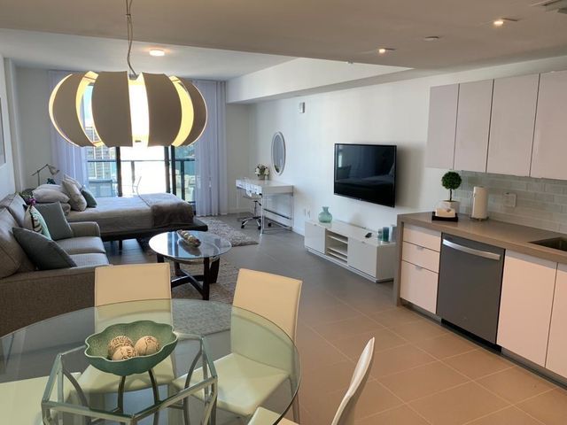 1600 NE 1st Avenue NE 2402, Miami, FL 33132