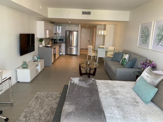 1600 NE 1st Avenue NE 2402, Miami, FL 33132
