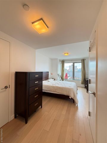 13835 39th Avenue 4B, Flushing, NY 11354