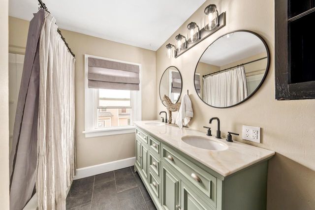 517 McCall STREET, Waukesha, WI 53186