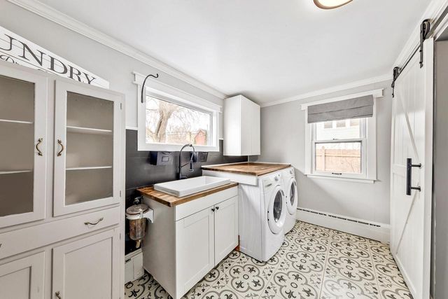 517 McCall STREET, Waukesha, WI 53186