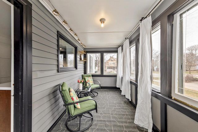 517 McCall STREET, Waukesha, WI 53186