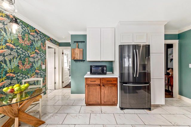 517 McCall STREET, Waukesha, WI 53186