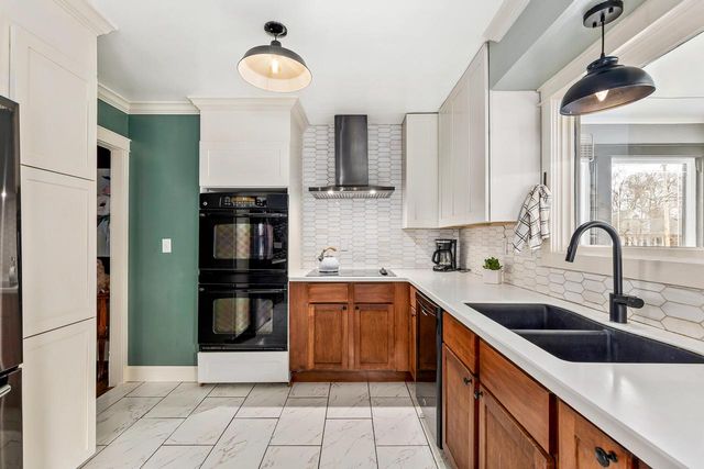 517 McCall STREET, Waukesha, WI 53186