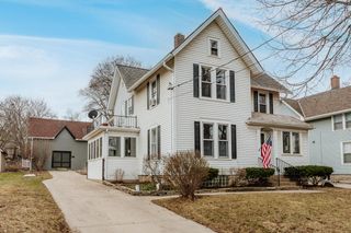 517 McCall STREET, Waukesha, WI 53186