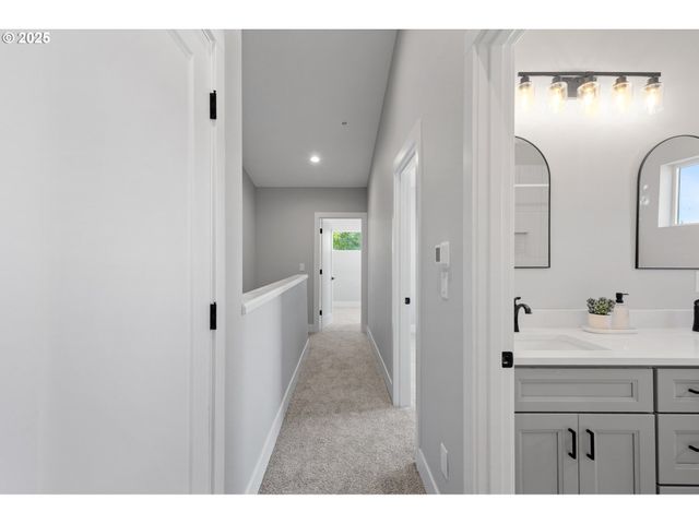 5505 Ne 43RD Pl, Vancouver, WA 98661