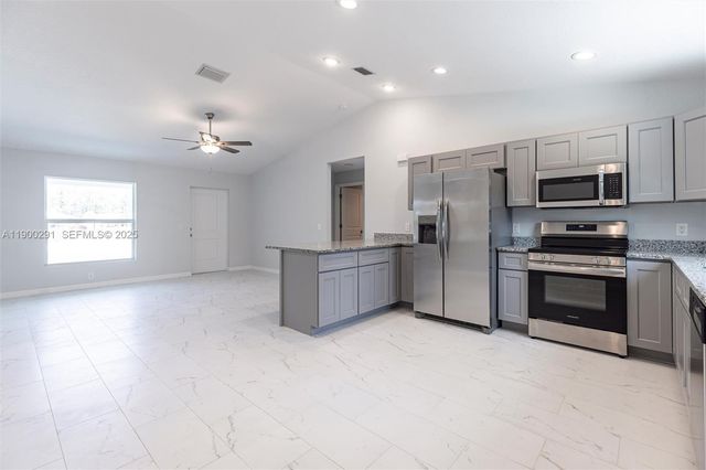 2004 Rosa Court 2004, Lehigh Acres, FL 33972