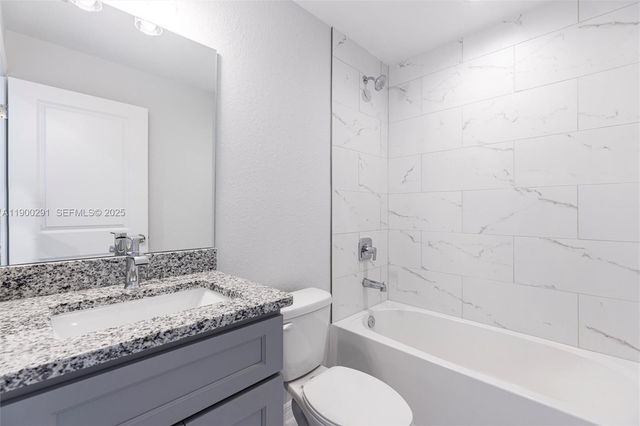 2004 Rosa Court 2004, Lehigh Acres, FL 33972