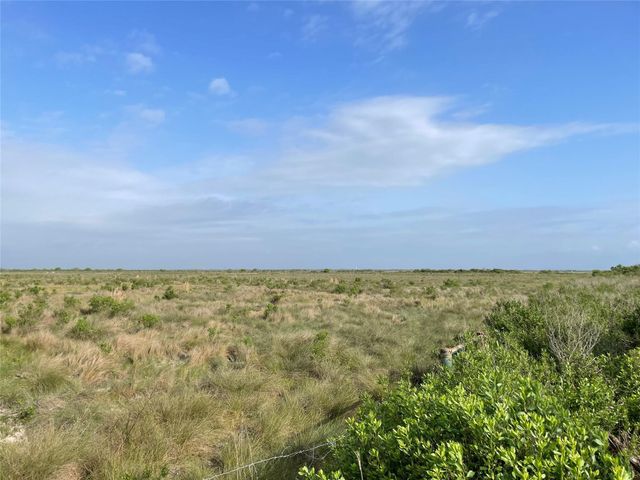 0 Harbor Dr, Hitchcock, TX 77563