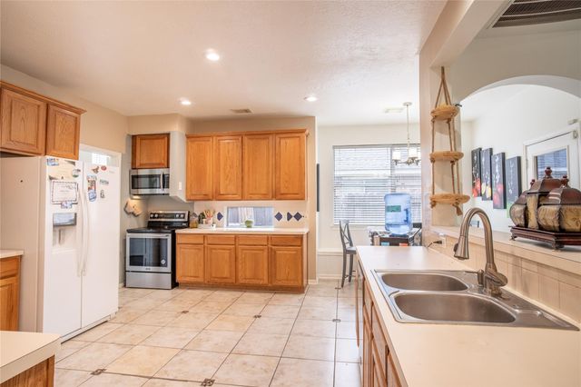 9434 Barretts Glen Ct Court, Houston, TX 77065