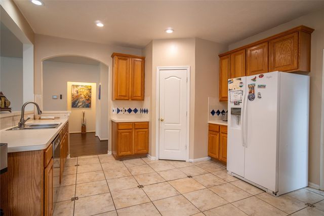 9434 Barretts Glen Ct Court, Houston, TX 77065