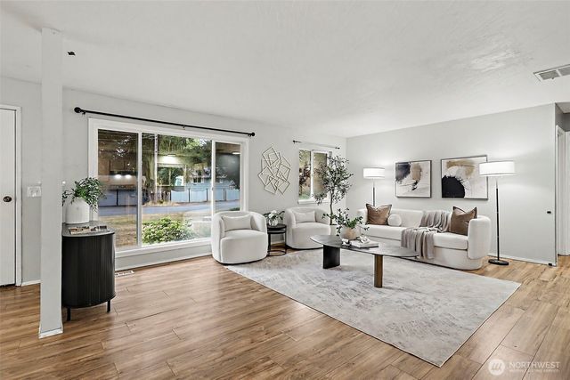 29751 3rd Avenue S, Federal Way, WA 98003