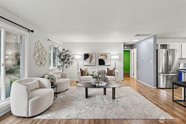 29751 3rd Avenue S, Federal Way, WA 98003