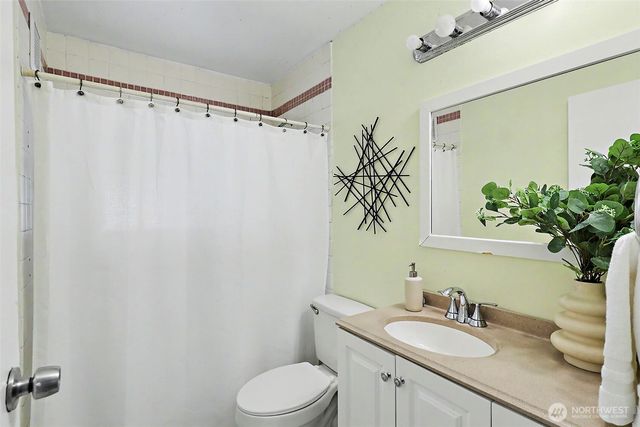 29751 3rd Avenue S, Federal Way, WA 98003