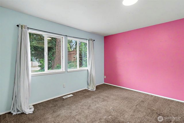 29751 3rd Avenue S, Federal Way, WA 98003