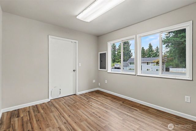 29751 3rd Avenue S, Federal Way, WA 98003