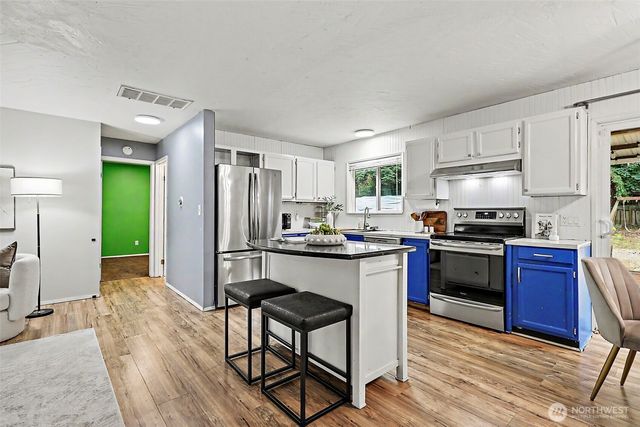 29751 3rd Avenue S, Federal Way, WA 98003