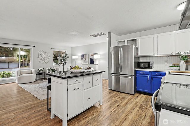 29751 3rd Avenue S, Federal Way, WA 98003